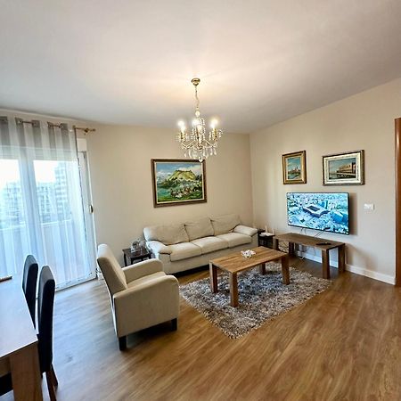 Kk Apartment Air Albania-Centrally Located Tirana Buitenkant foto